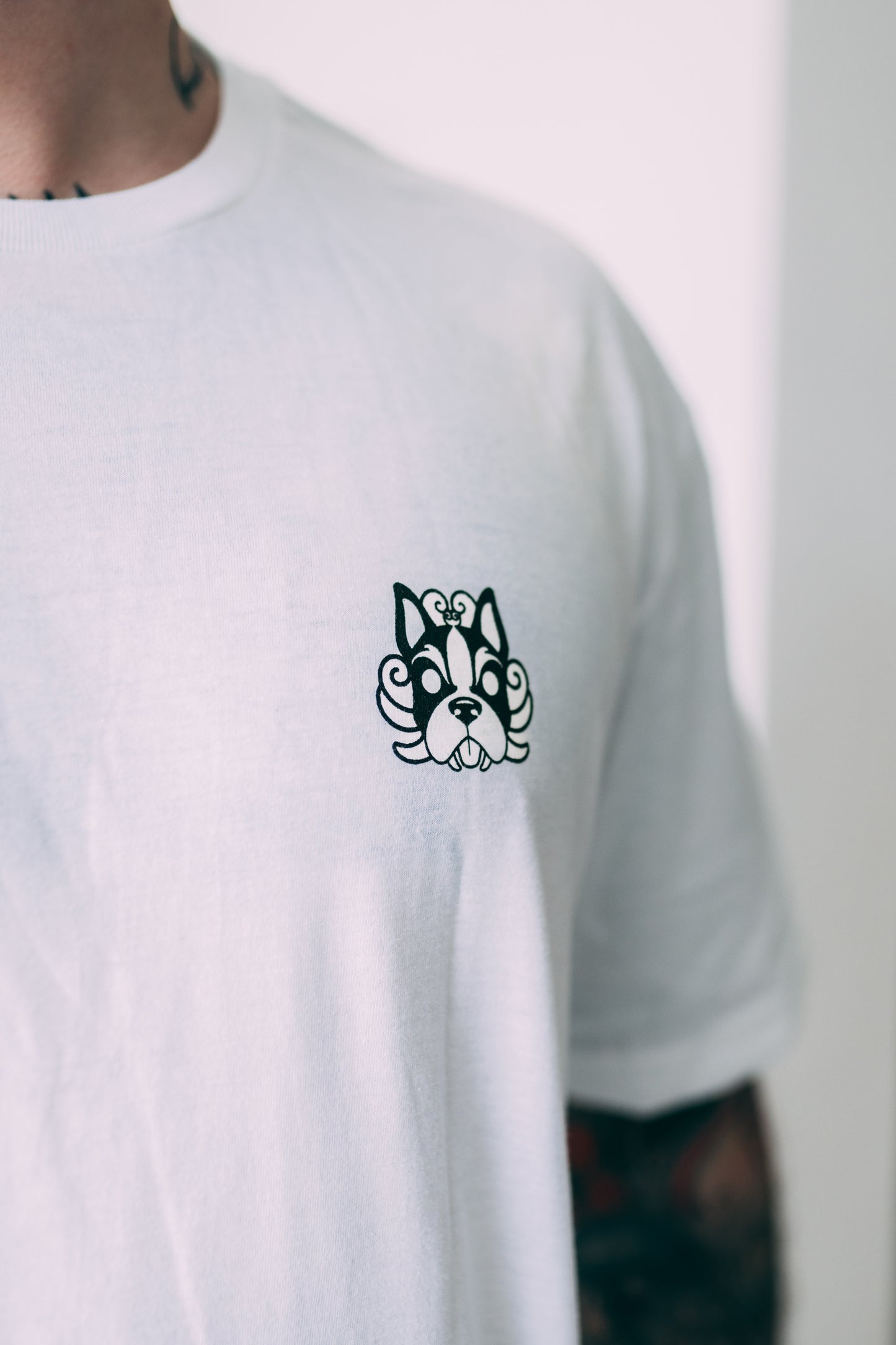 CAMISETA BLANCA ¨TIGRE 6 OJOS¨
